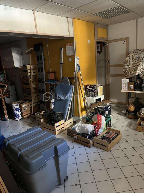 Commerce à MOUTIERS