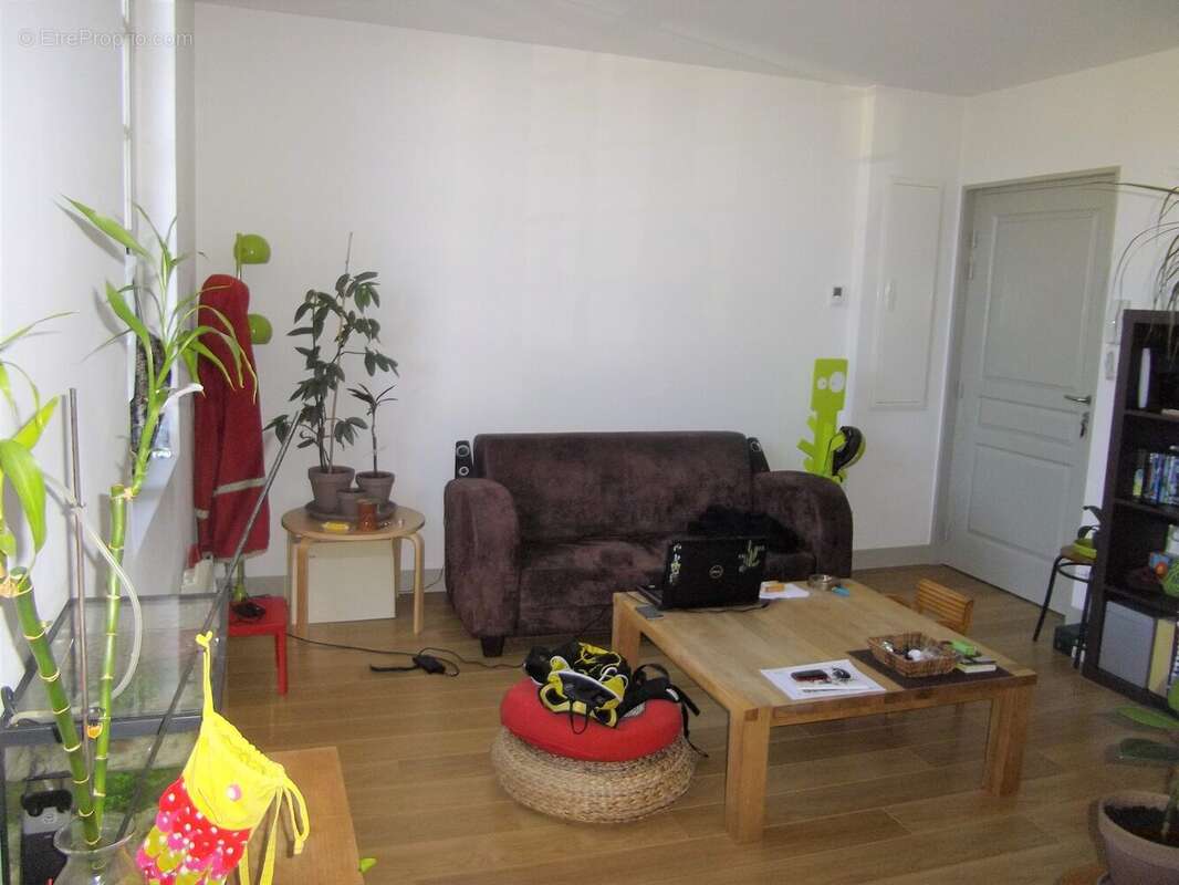 Appartement à SAINTES