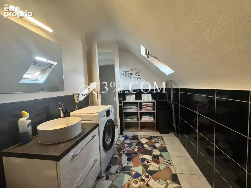 3%COM Jolie maison avec 3 chambres - jardin- dépendance - photo 11