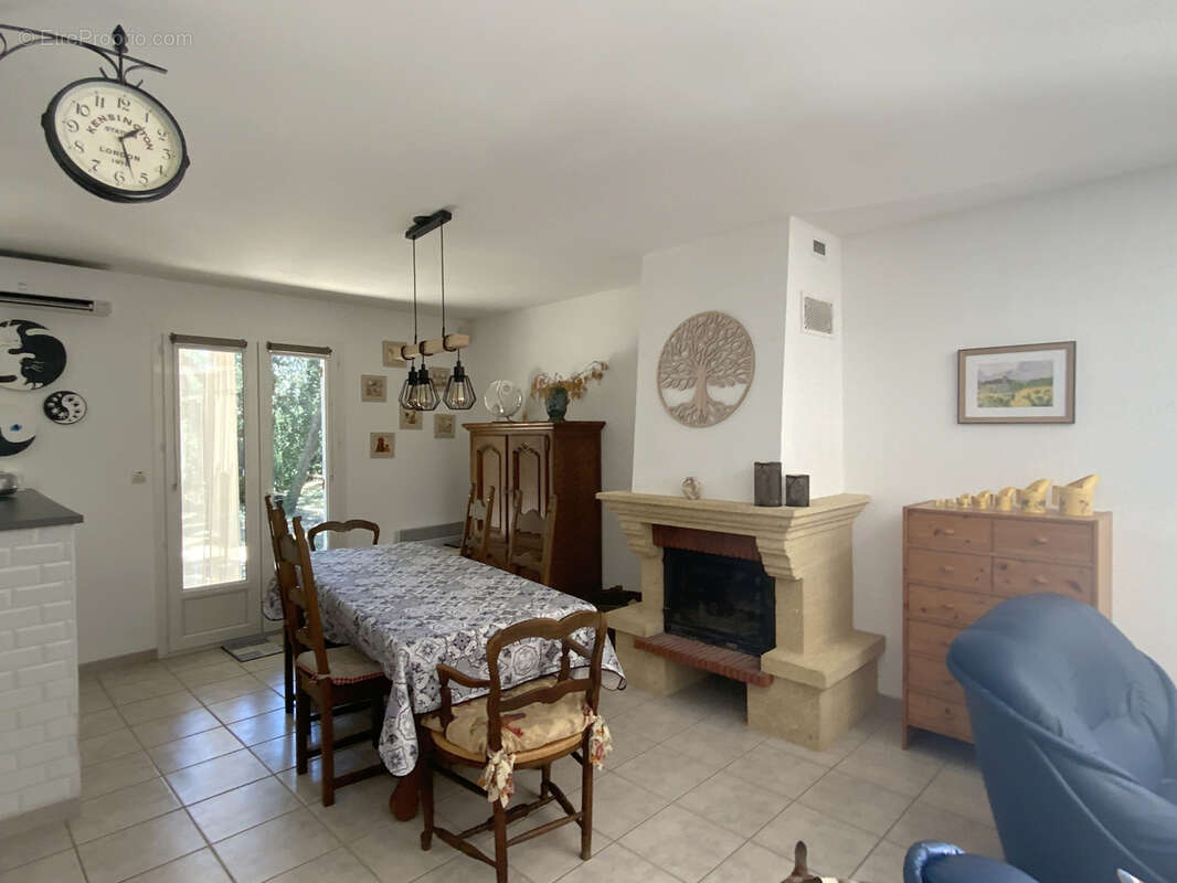 Charmante villa de plain pied avec piscine. - photo 10