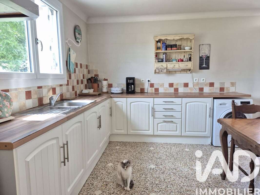 Maison 140 m² à Moncoutant  - photo 2