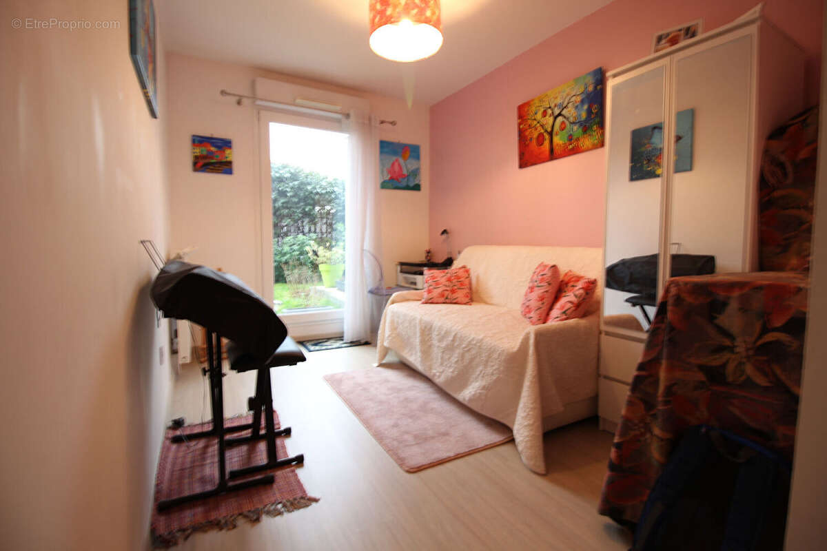 Appartement à SARTROUVILLE