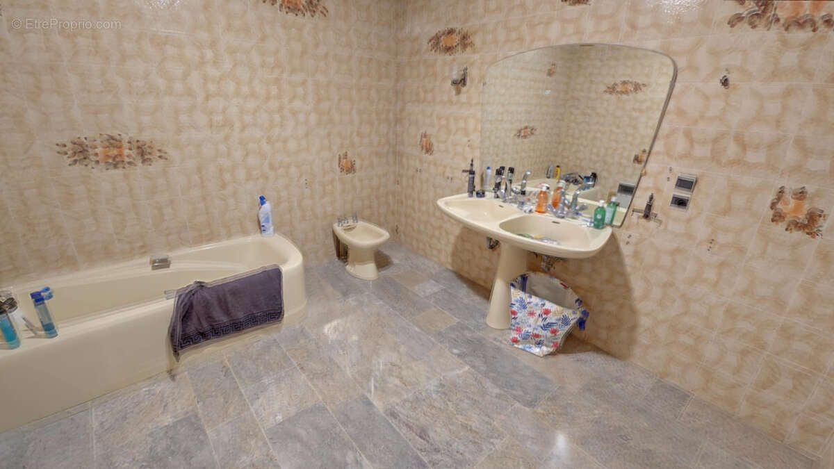 Appartement à GRUISSAN