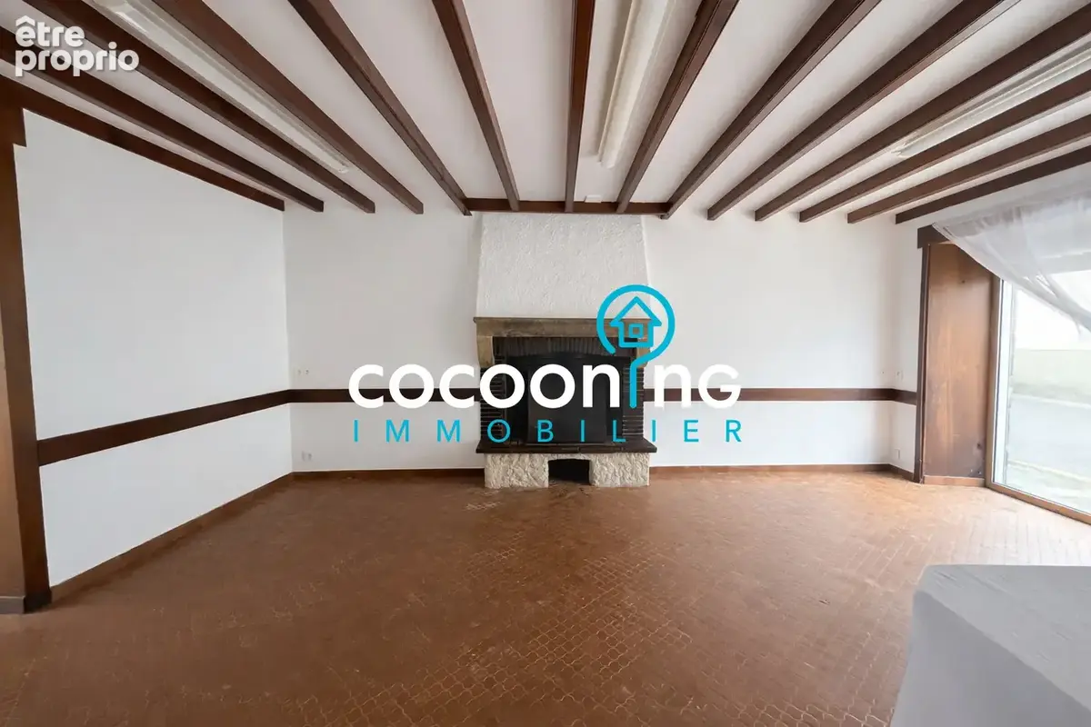Maison en plein coeur de bourg - photo 2