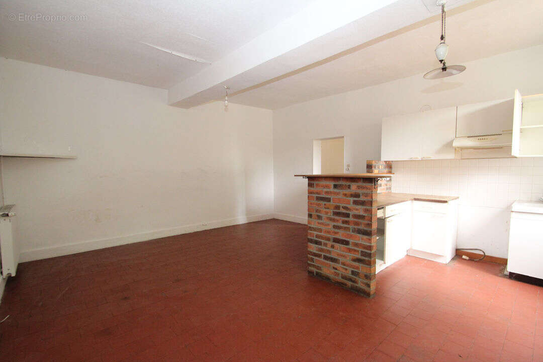 Maison à LUCENAY-LES-AIX