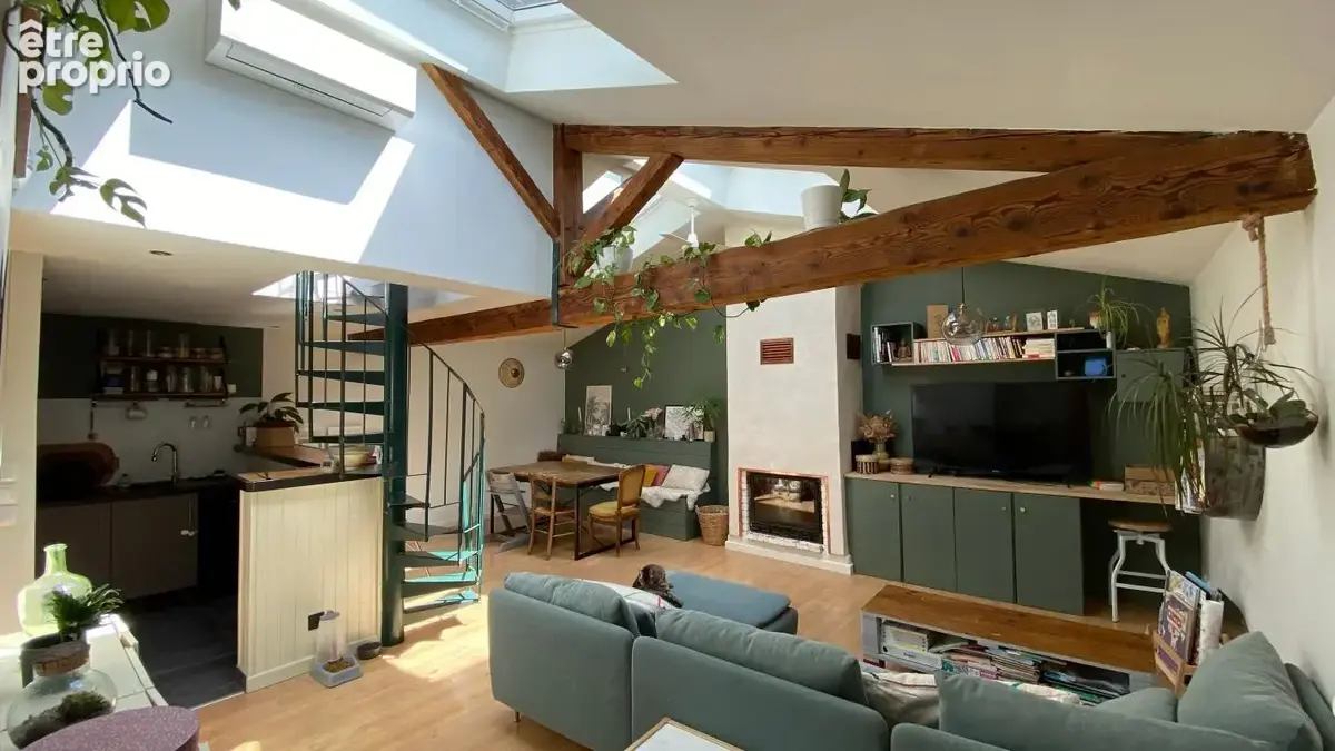 Appartement à FONTAINES-SUR-SAONE