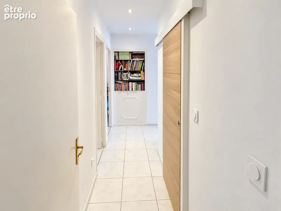 Exclusivité   ajaccio, route des sanguinaires f4 de 100 m2 traversant avec vue mer   terrasse   garage   dpe b - photo 13