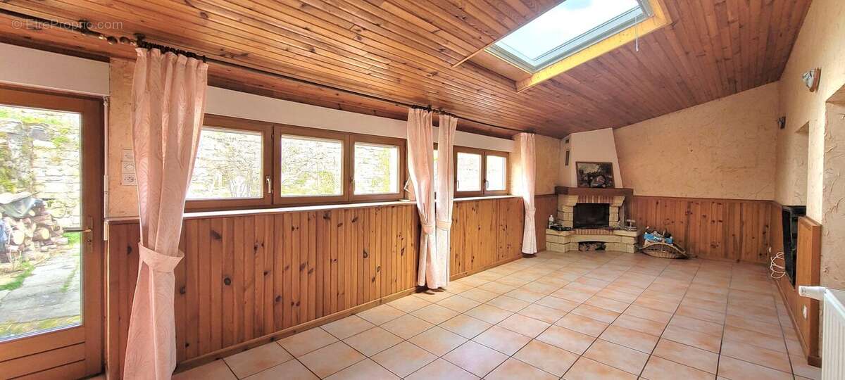 Maison à SENONES