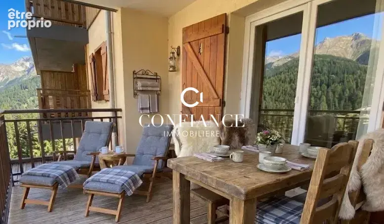 Appartement à SAINT-ETIENNE-DE-TINEE