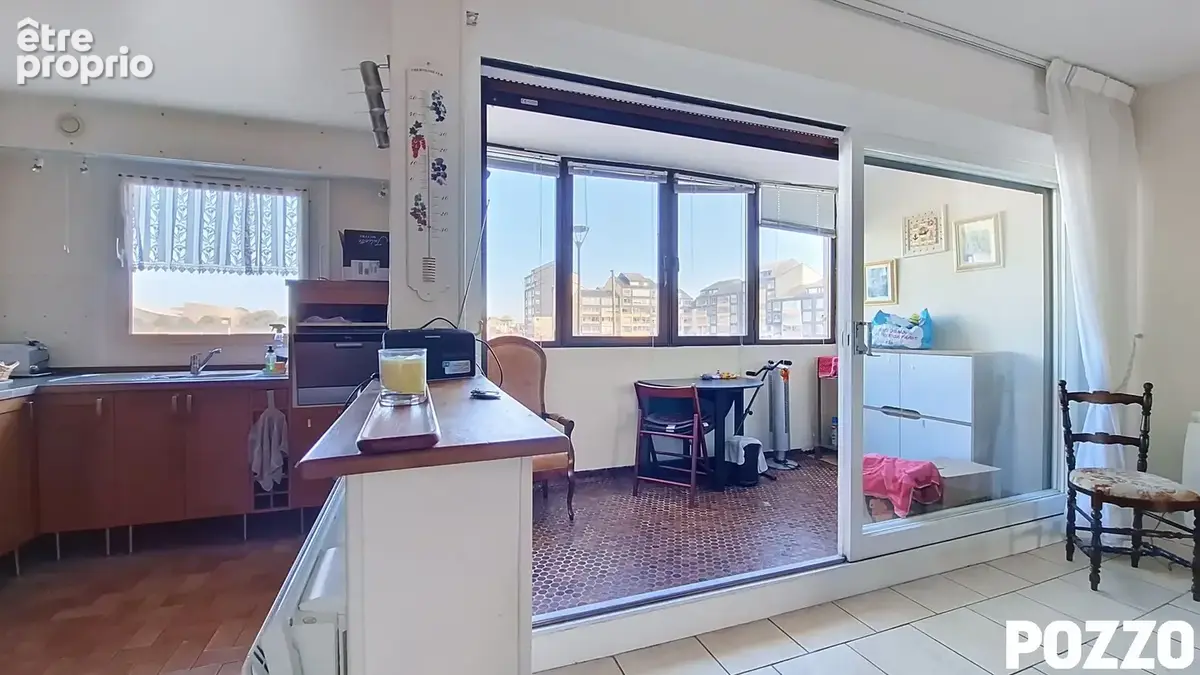 A Vendre  Appartement de 4pp 74m² Carrez 85 m² habt  à Courseulles Sur Mer  (14470) - photo 3