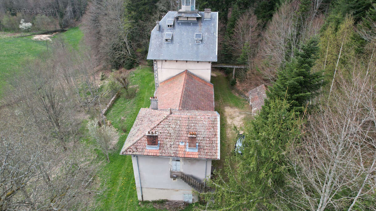 Maison à LE CHAMBON-SUR-LIGNON