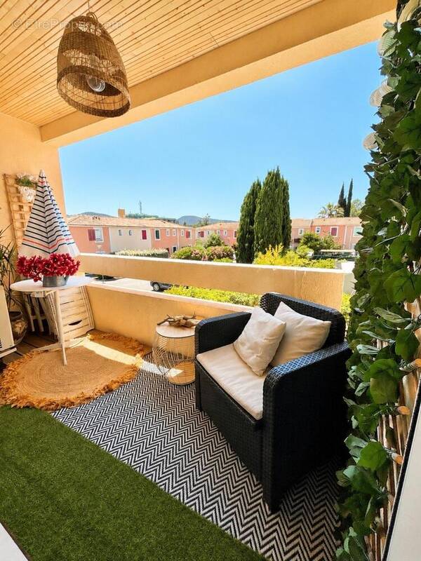 Photo 1 - Appartement à HYERES
