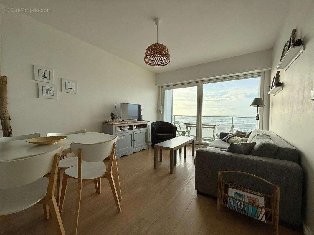 Appartement à NESLES