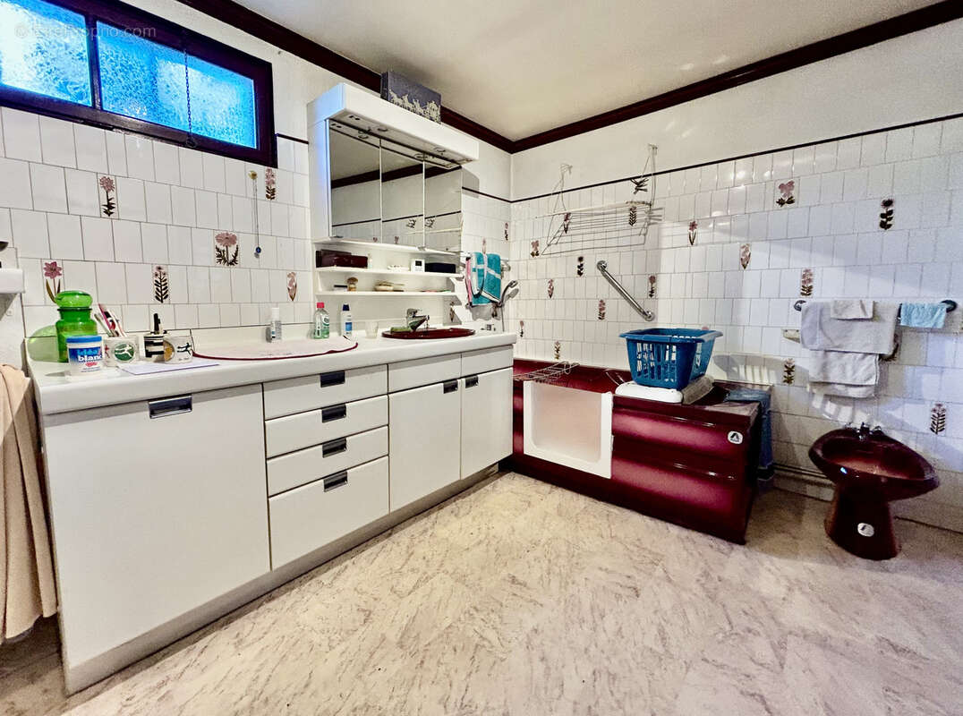 Maison à SATHONAY-VILLAGE