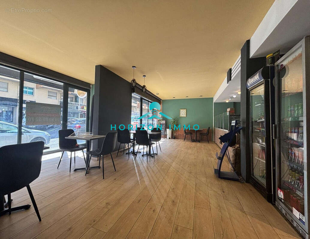 170 m² à Saint-Laurent-Du-Var  - photo 3