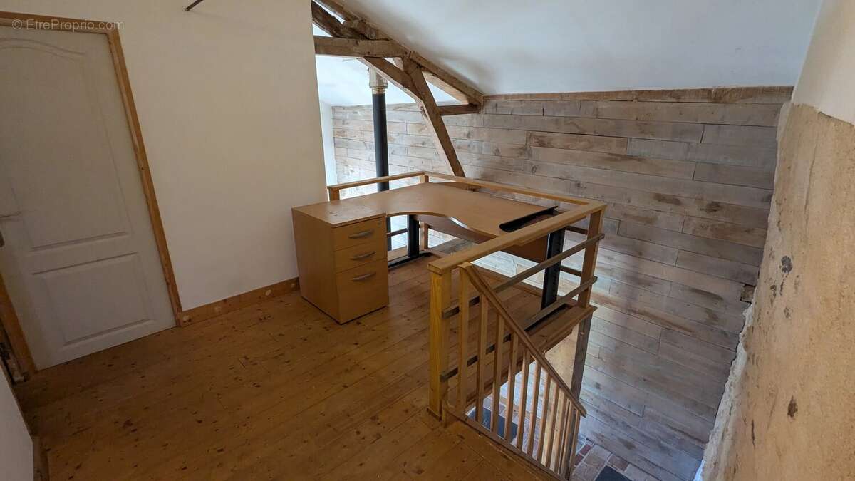 Maison à MONTMORILLON