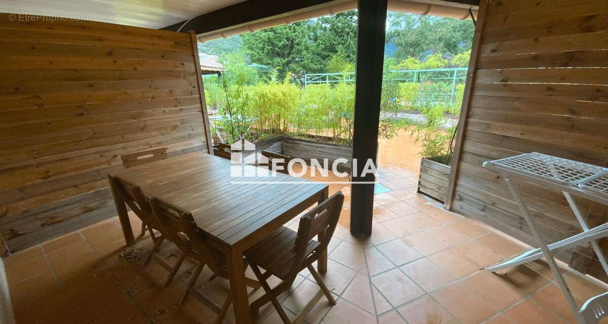 Appartement à LE LAVANDOU
