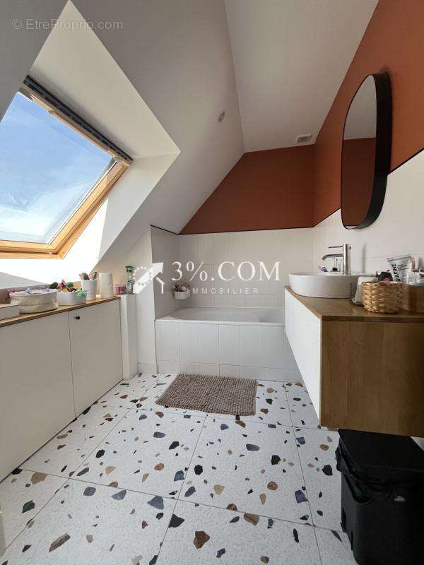 Maison à SAINT-LYPHARD