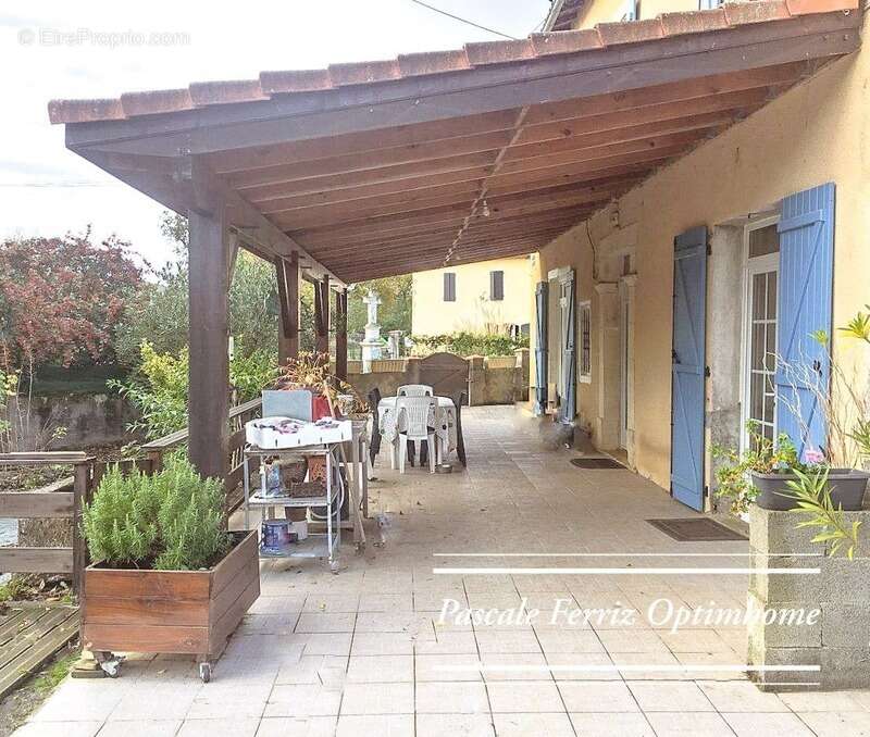 Maison à FRANCON