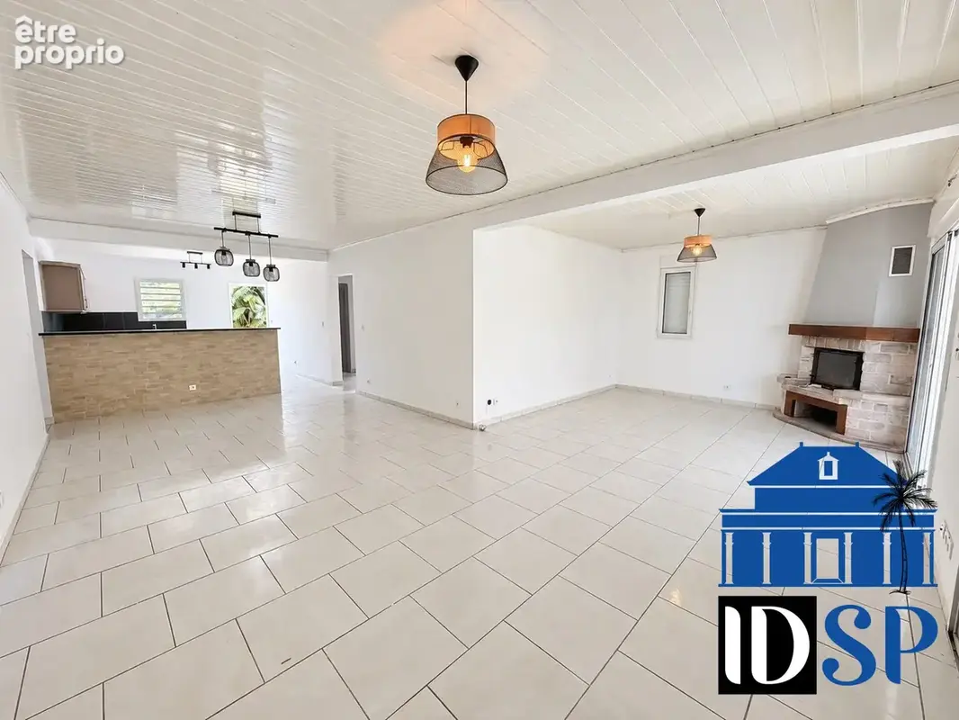 Maison 5 pièces 128 m² à vendre à Saint-Pierre (97418) - photo 4
