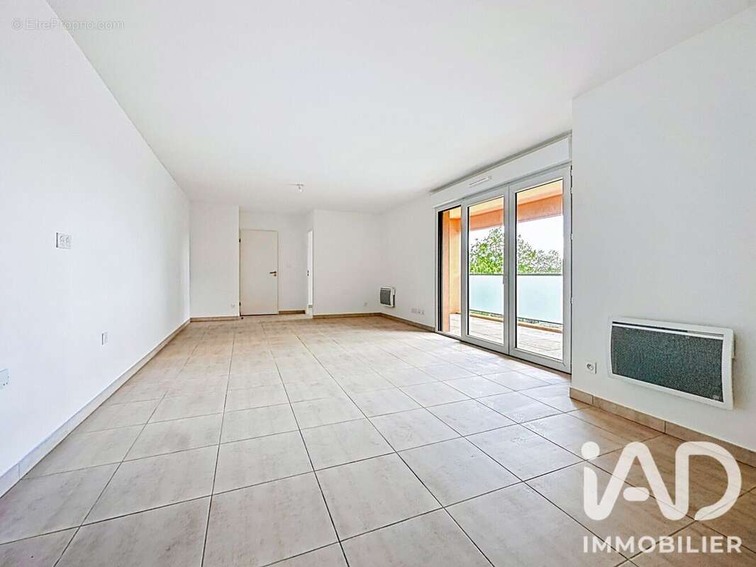 Appartement 80 m² à Nimes  - photo 3
