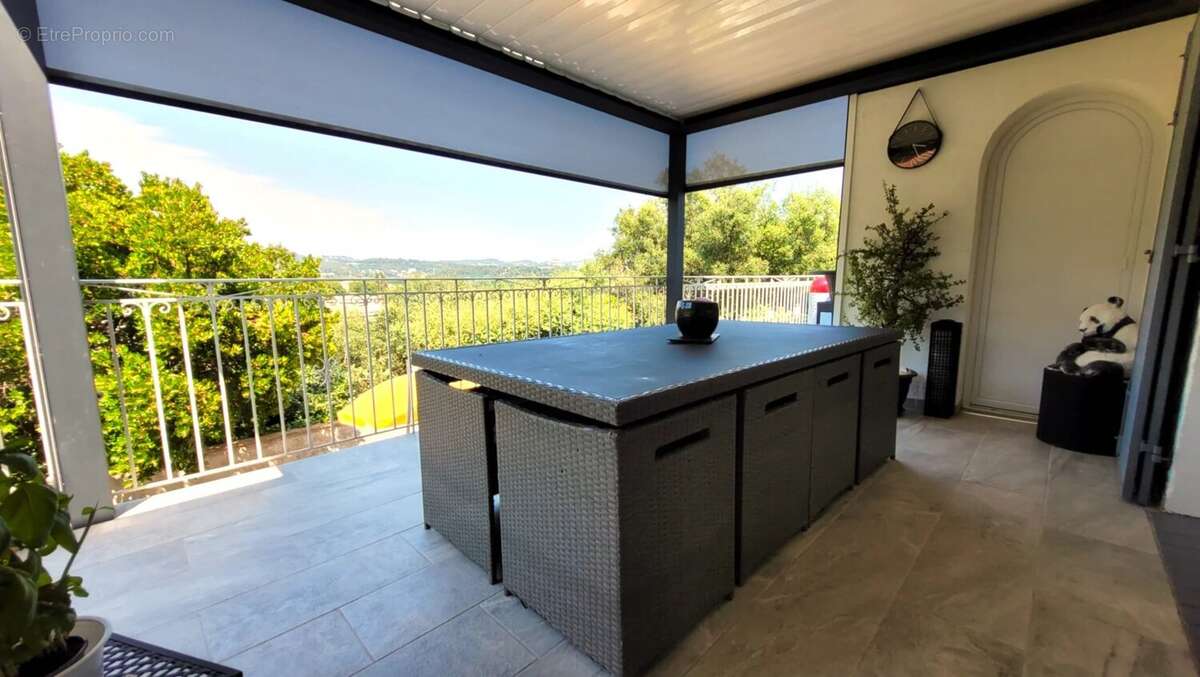 Maison à MANDELIEU-LA-NAPOULE