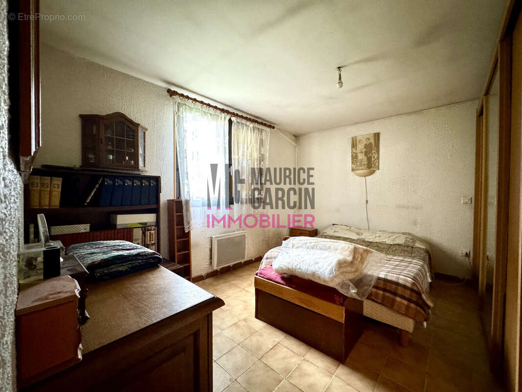 Maison à PERNES-LES-FONTAINES