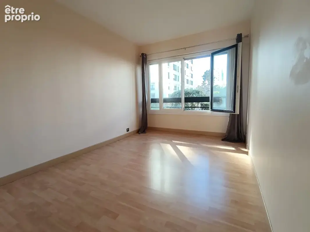 Baisse de prix - t4 rénové de 93 m² - 3 chambres - ascenseur - cave - photo 5