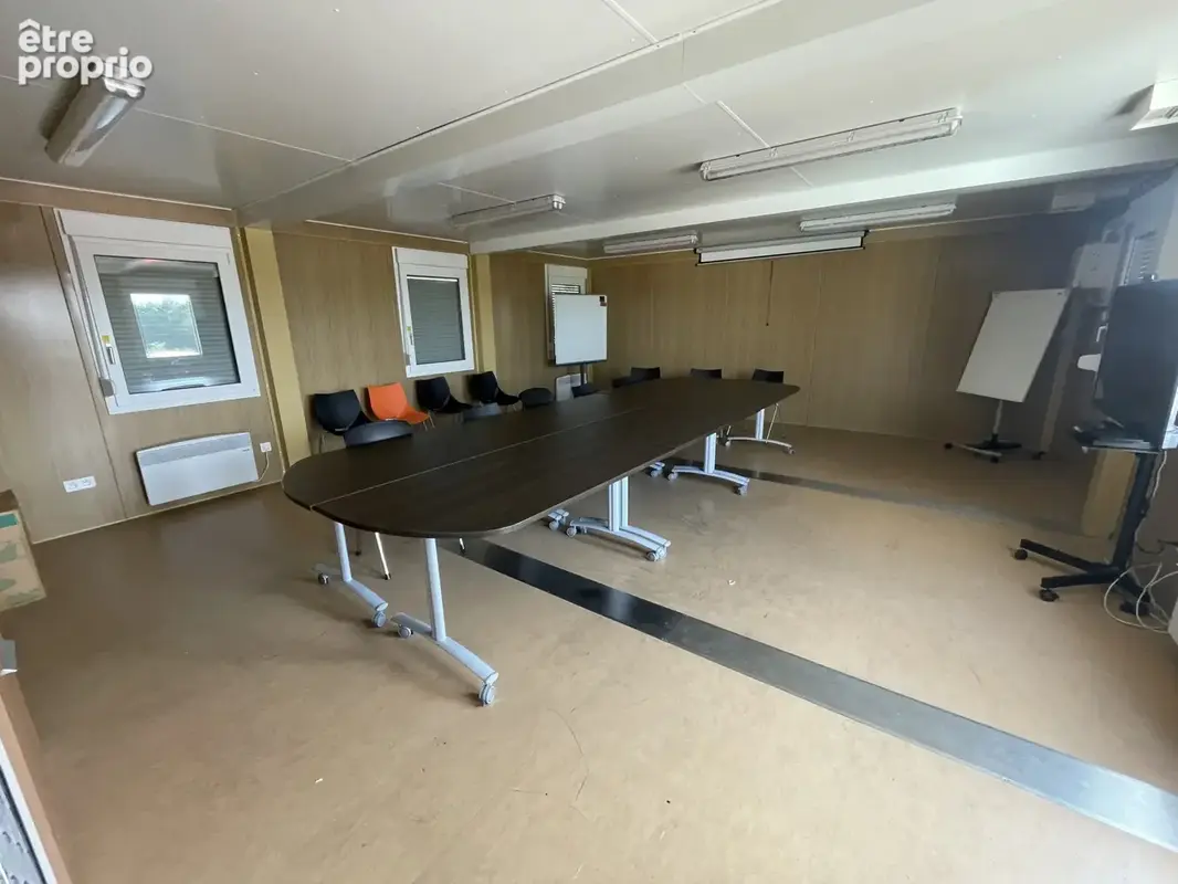 Vente propriété, pavillon +  bâtiment de 700 m2 env sur terrain de 2,12 ha LURE - photo 31