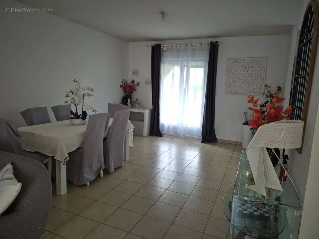Maison 4 pièces 104m2 - photo 2