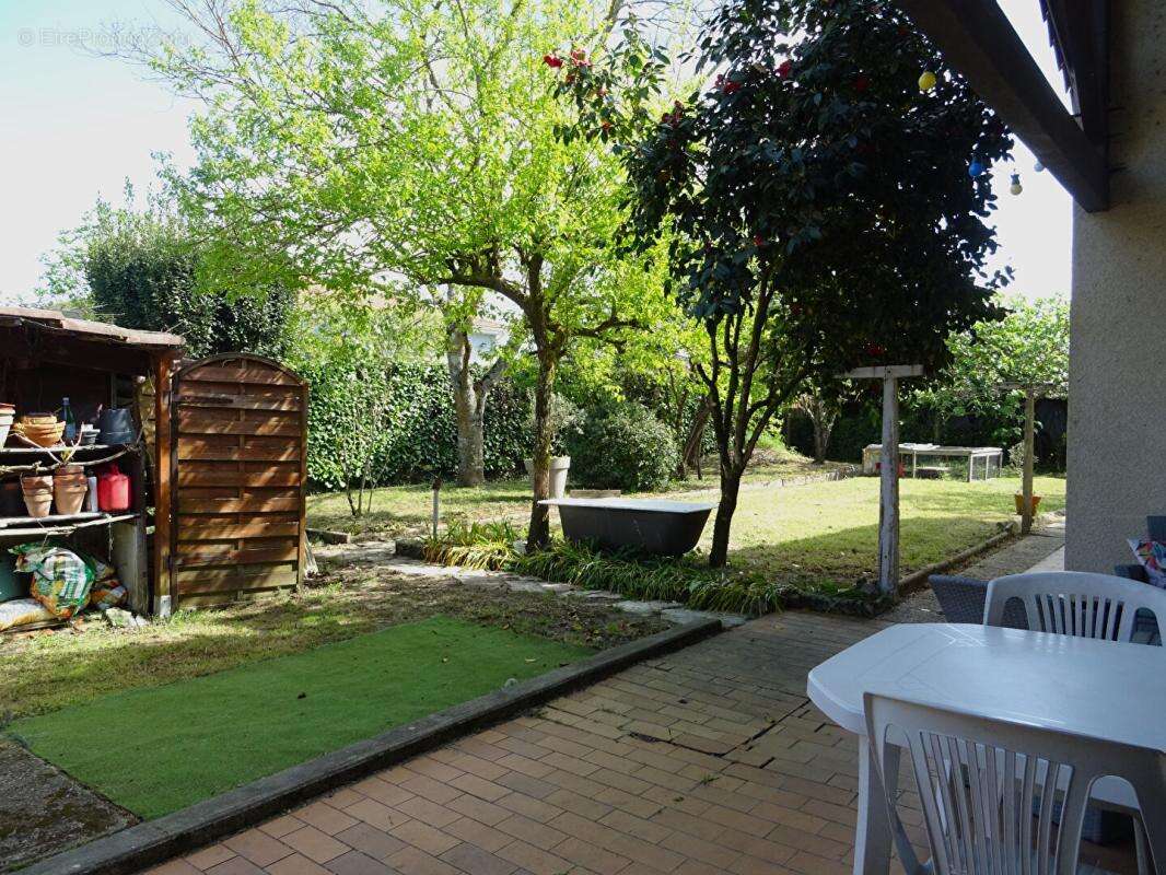 Maison à SAINT-PIERRE-DU-MONT