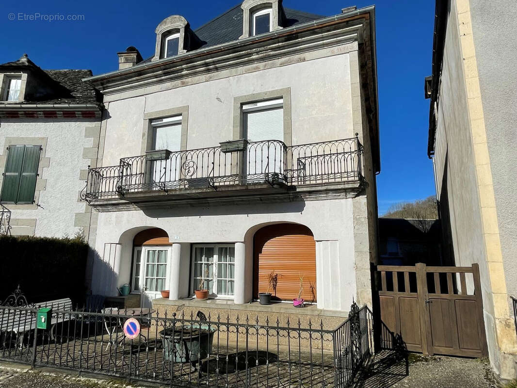 Maison à ANTIGNAC