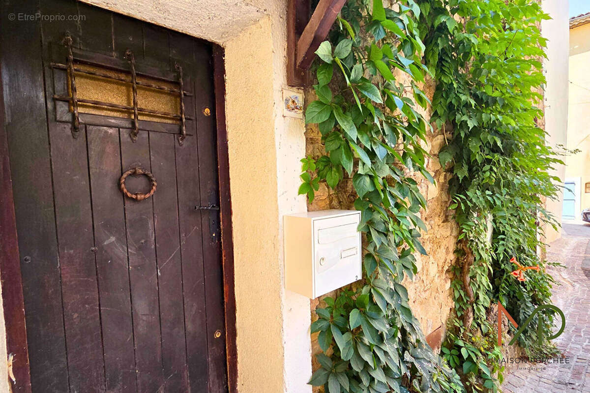 Maison à TRANS-EN-PROVENCE