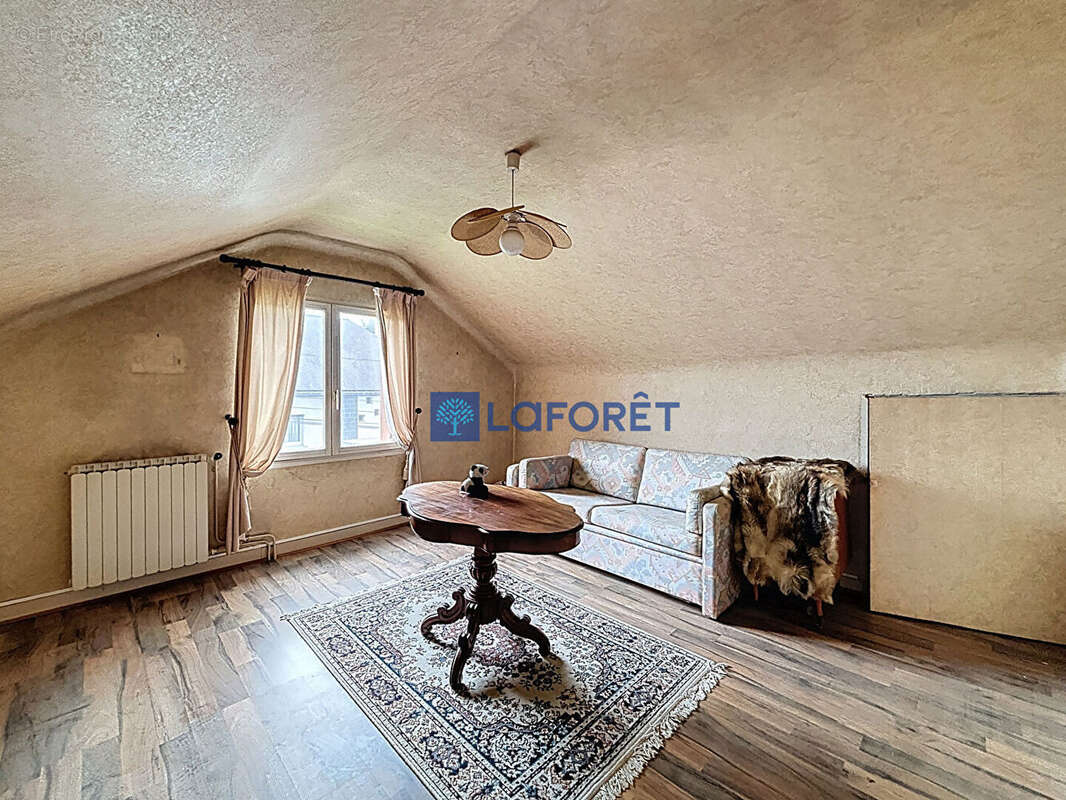 Maison à SAVIGNY-SUR-ORGE