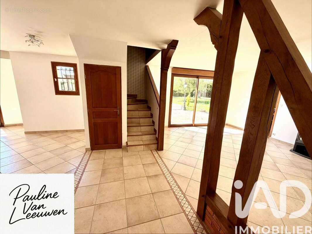 Maison 169 m² à Foucheres  - photo 7