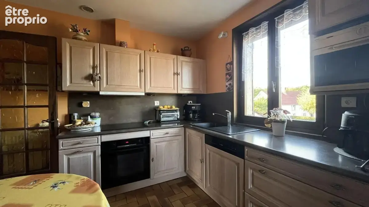 Pavillon sur 1344 m² de terrain avec piscine carrelée de 4 x 8 m - photo 15