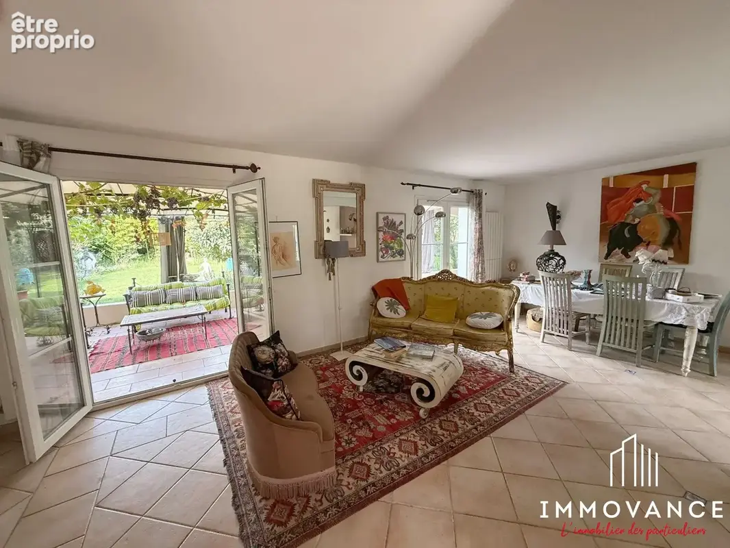 Maison 164 m² à Castelnau-Le-Lez  - photo 4