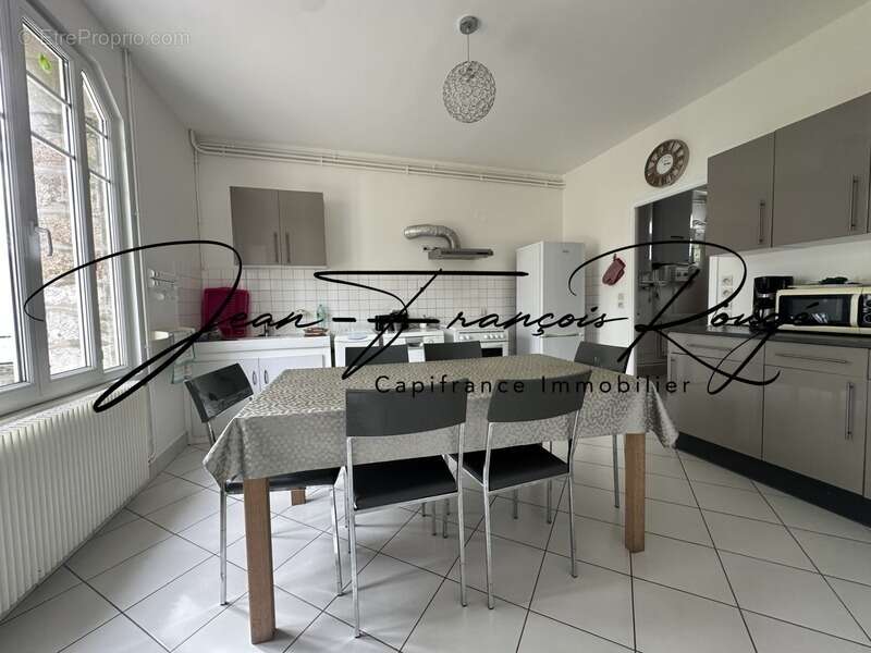 BLAINVILLE SUR MER, maison de caractère d'une surface de 145 m² avec vue mer au deuxième étage!!! - photo 8