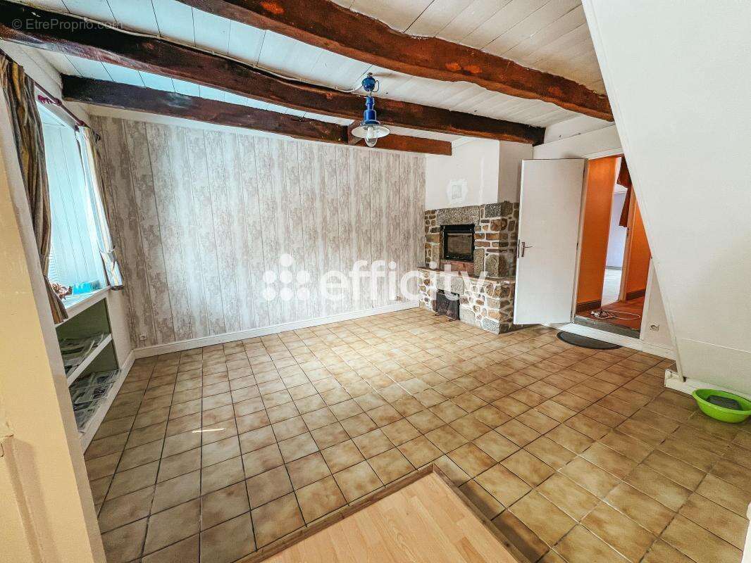 Maison à PLOEZAL