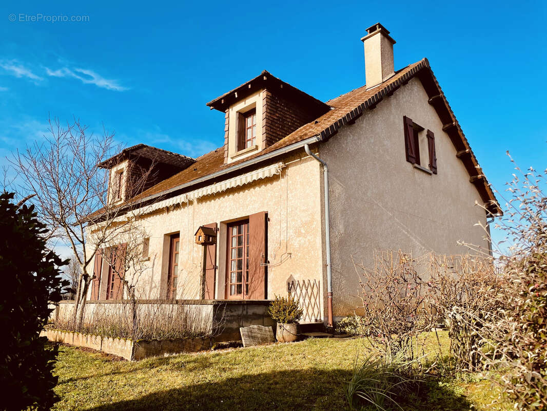 Maison à PRESSAC