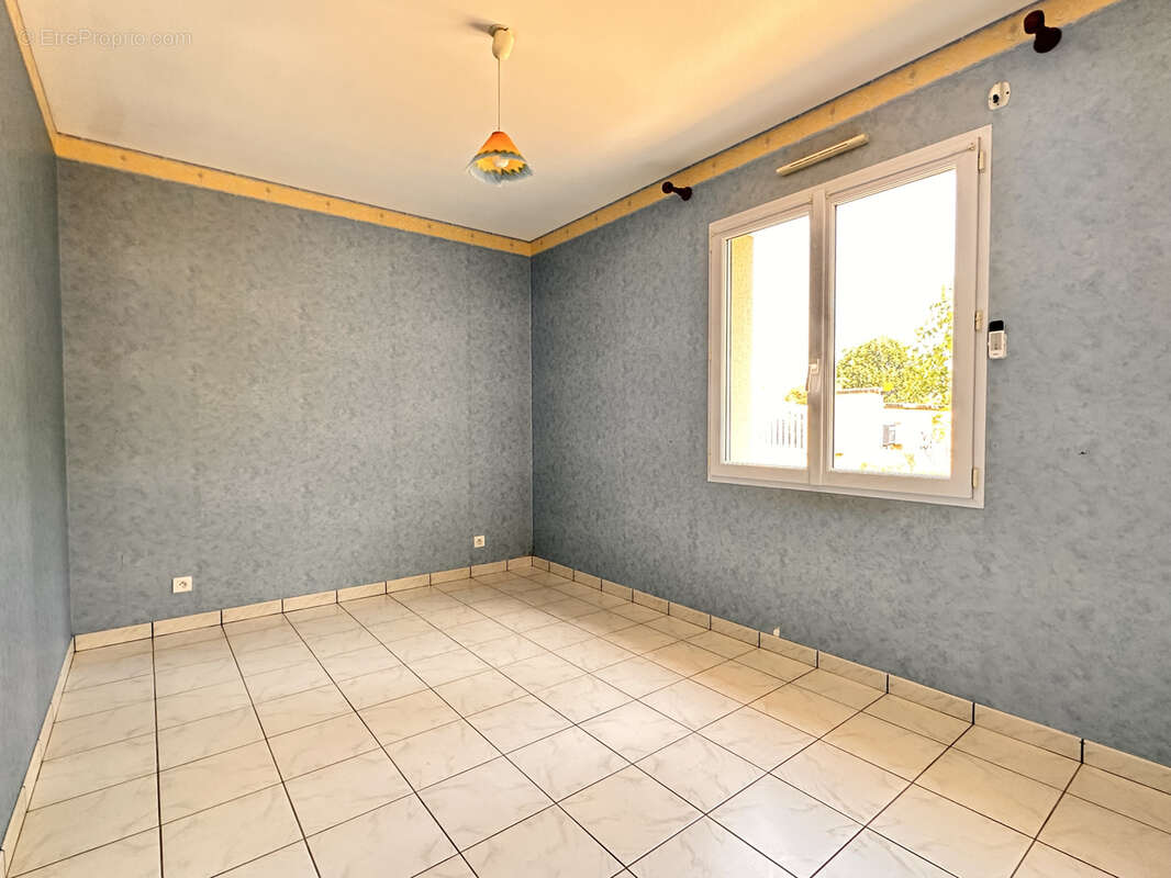 Maison à NEUVILLE-DE-POITOU