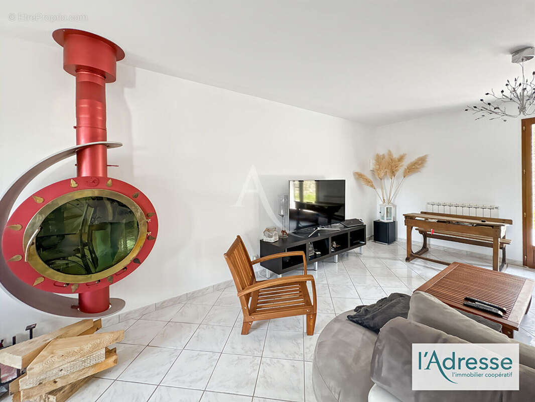 Maison à ELBEUF-SUR-ANDELLE