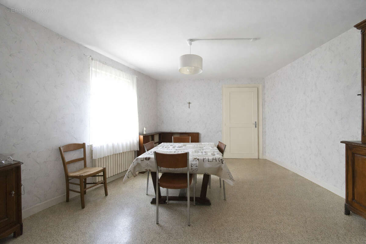 Maison à REMILLY