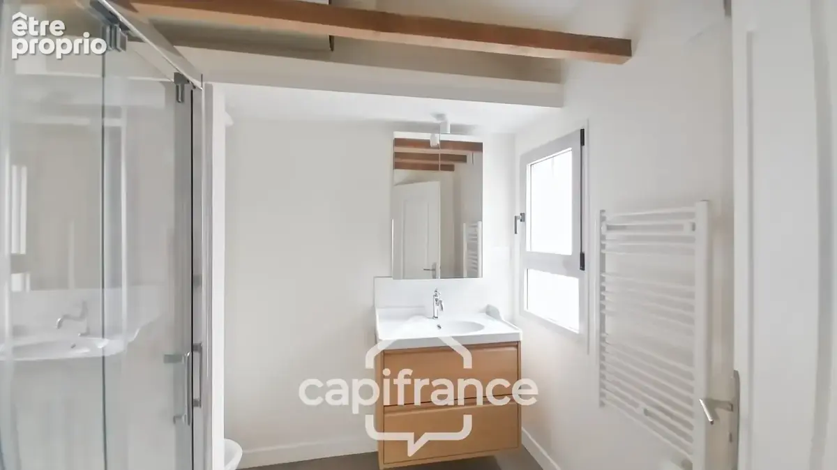Bas de Montreuil-Limite Vincennes-8 mn RER A et L1 et L9-A vendre appartement loft esprit maison-Entièrement rénové - photo 9