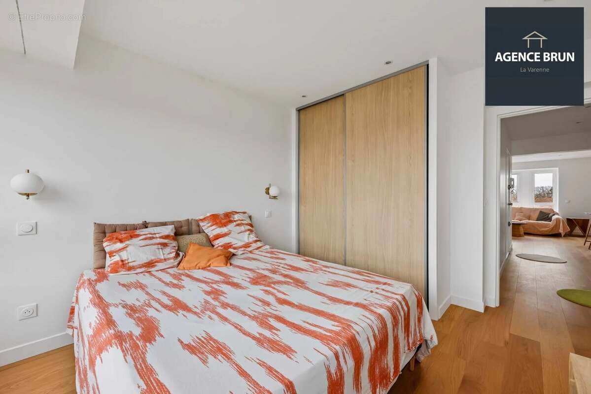 Appartement à SAINT-MAUR-DES-FOSSES