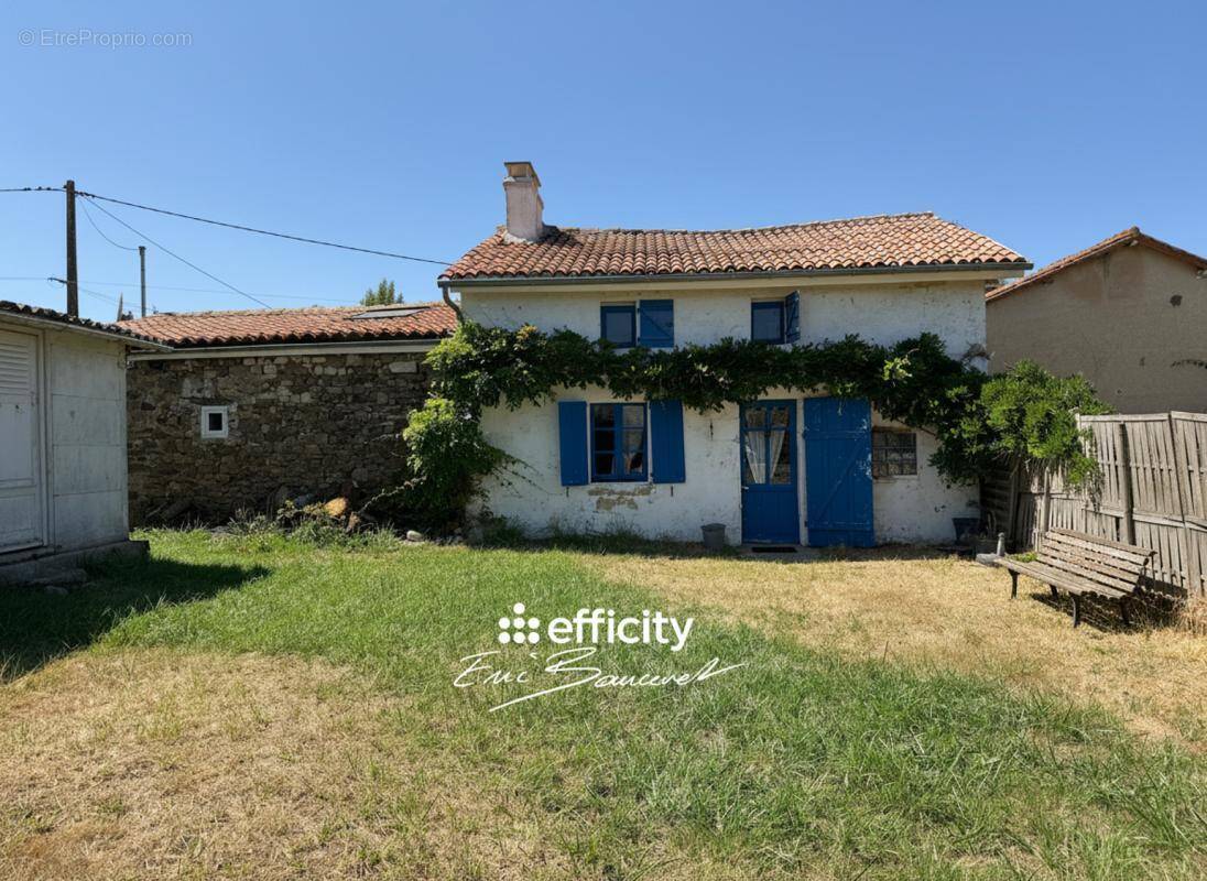Maison à COUTIERES