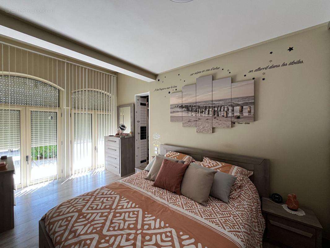 Maison à COLAYRAC-SAINT-CIRQ