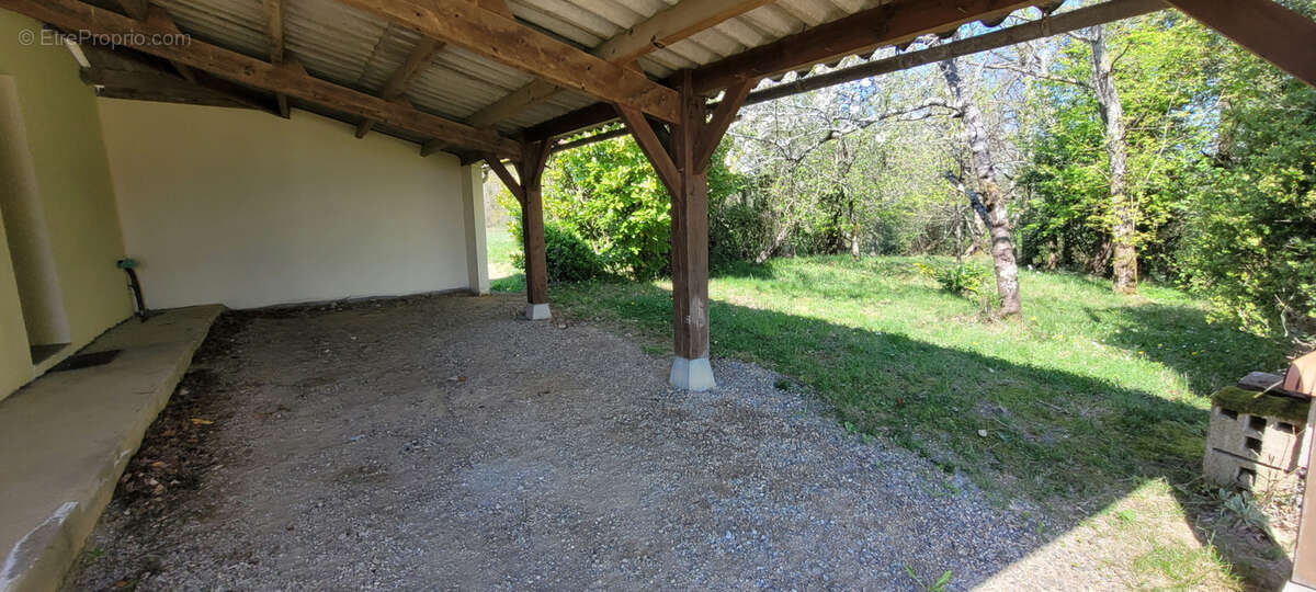 Maison à MIRAMONT-SENSACQ