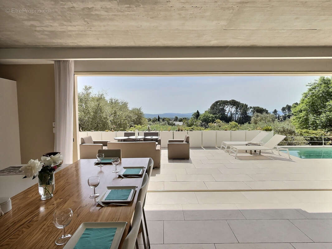 Maison à SOLLIES-PONT