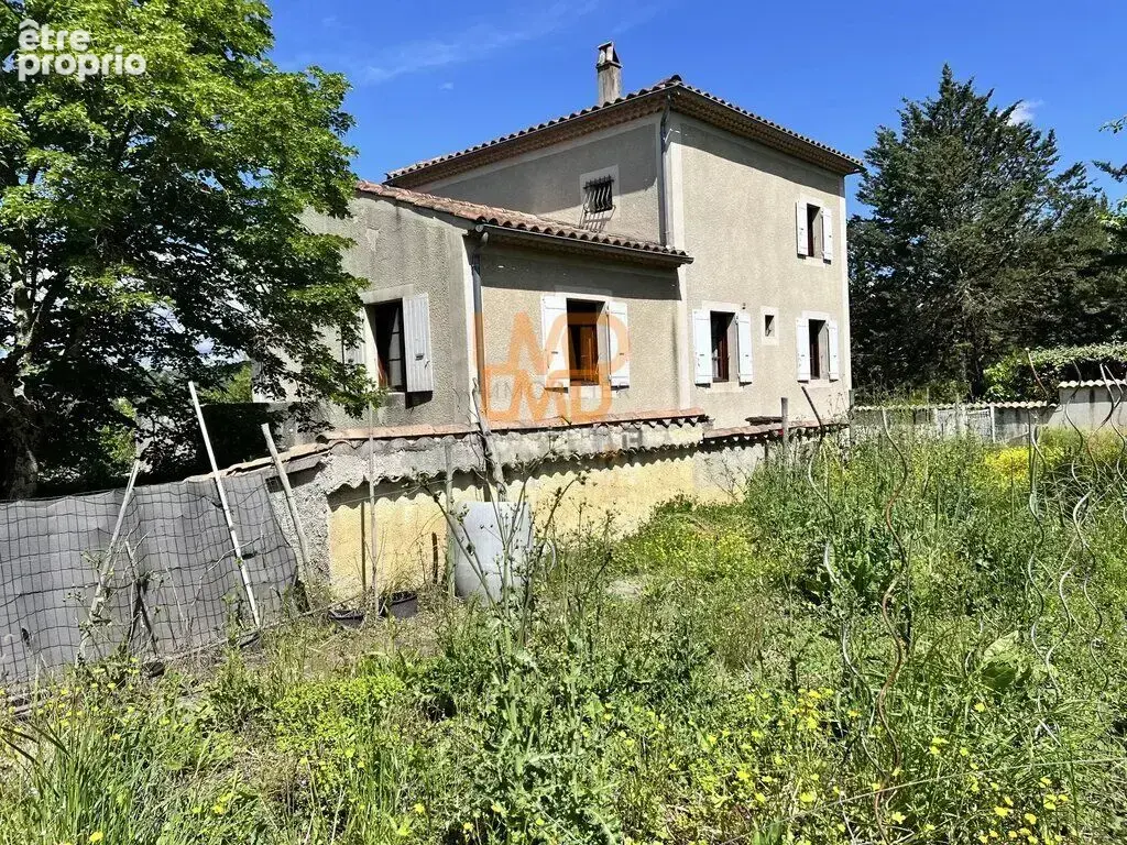 Spacieuse maison familiale de 6 pièces avec piscine et terrain a - photo 15